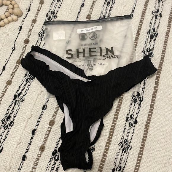 Swim bottoms - Picture 1 of 5